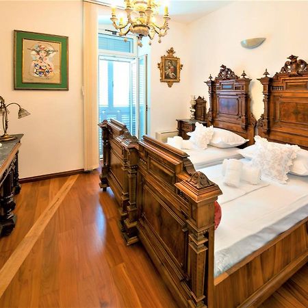 Royal Heritage Apartment In Split Center Exterior photo